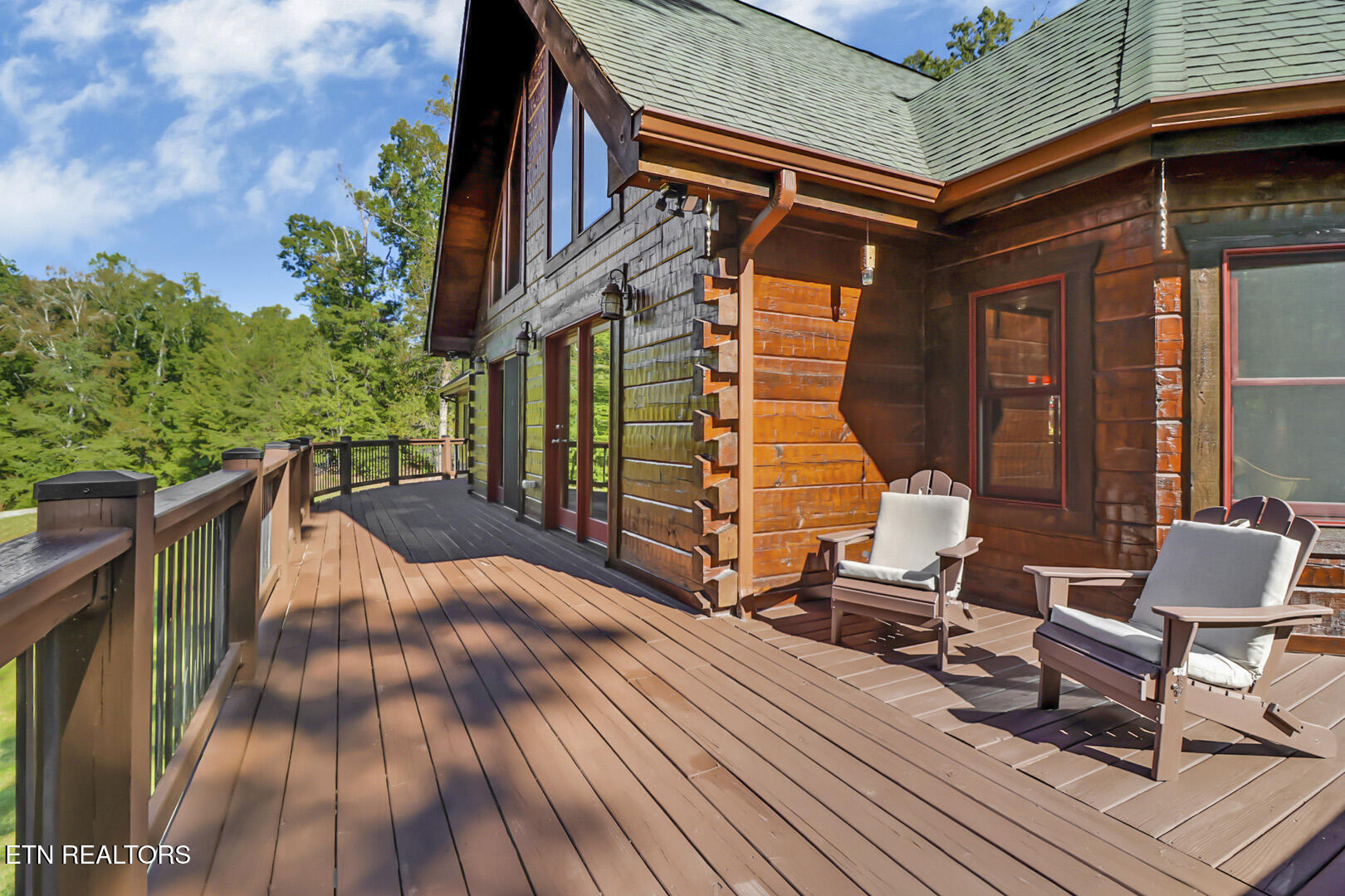 100 Eagle Ridge Road Rockwood, TN 37854 - Photo 4 of 60 04_EagleRidgeRoad_100_FrontPorch