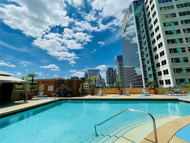 $2,800 | 322 East Central Boulevard, Unit 2013, Orlando, FL 32801