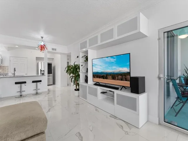 $2,800 | 322 East Central Boulevard, Unit 2013, Orlando, FL 32801