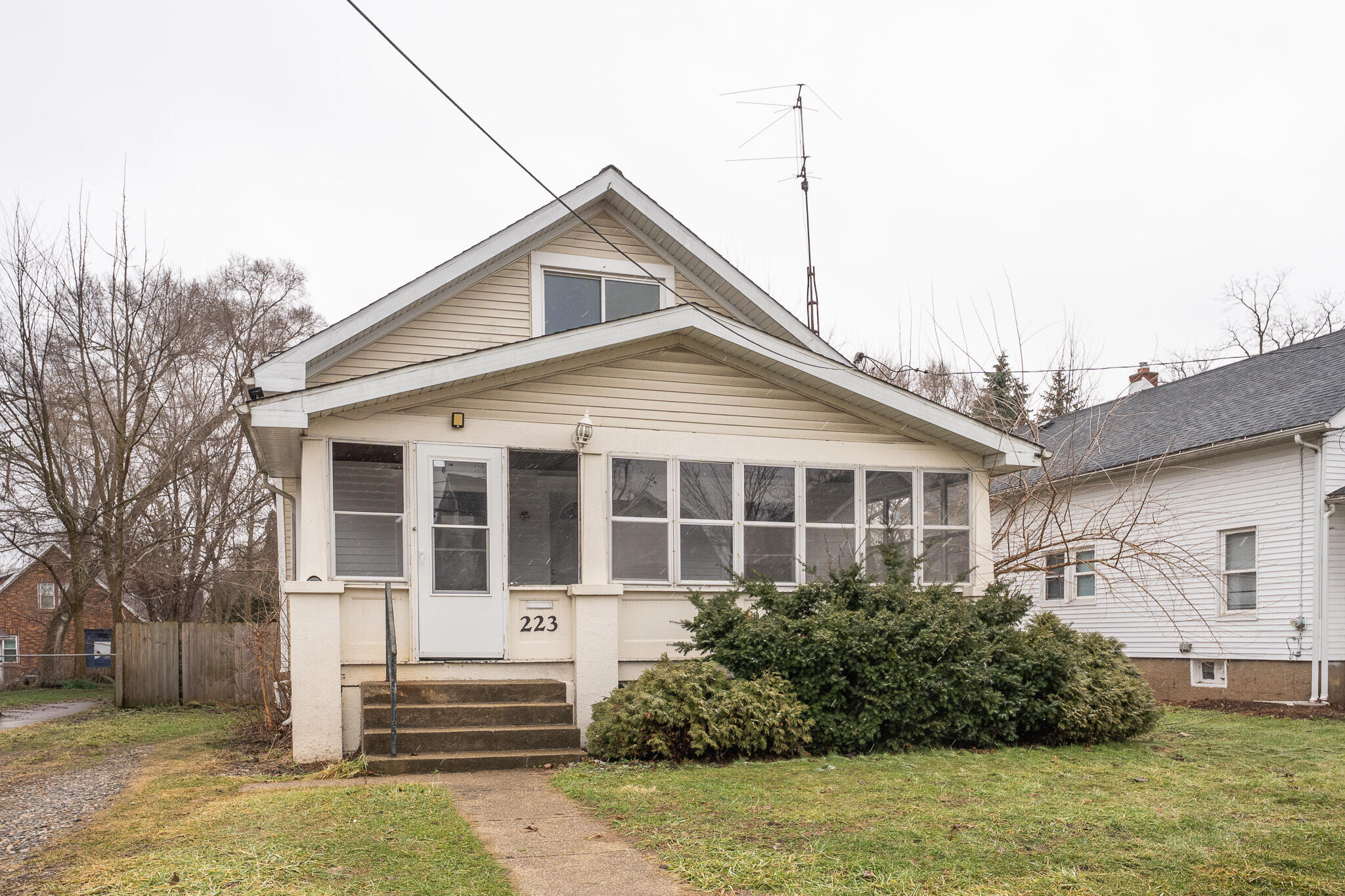 223 West Territorial Road Battle Creek, MI 49015 - Photo 1 of 12 DSC03392