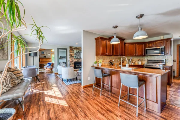 $939,900 | 6914 Bemidji Avenue North, Bemidji, MN 56601