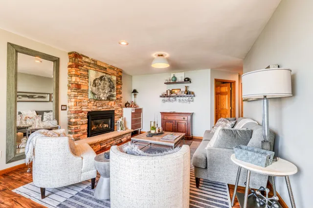 $939,900 | 6914 Bemidji Avenue North, Bemidji, MN 56601