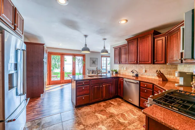 $939,900 | 6914 Bemidji Avenue North, Bemidji, MN 56601