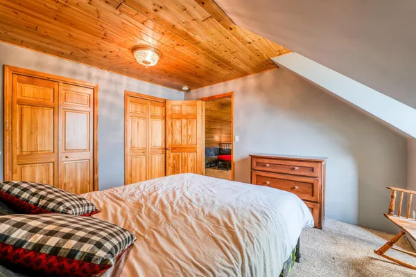 $939,900 | 6914 Bemidji Avenue North, Bemidji, MN 56601