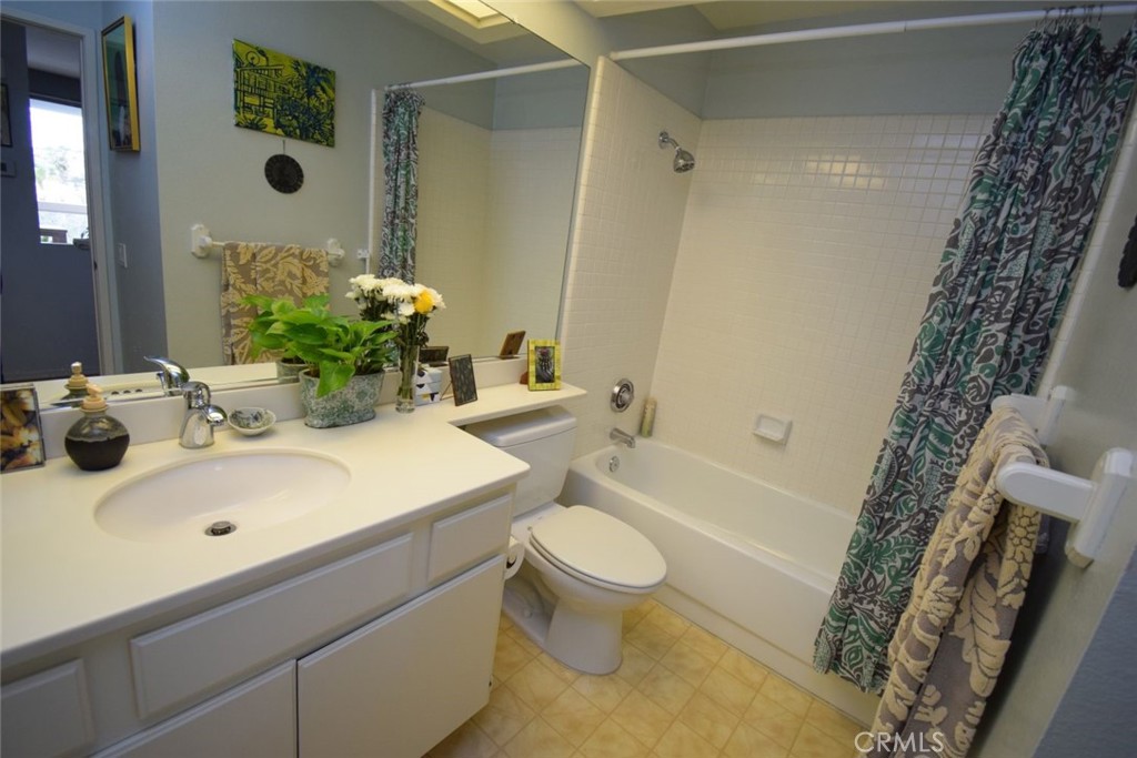 17 La Paloma Dana Point, CA 92629 - Photo 28 of 36 a bathroom with a sink toilet tub and shower