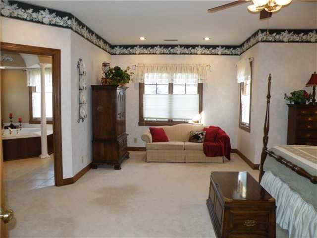 550 Northfield Road Plainfield, IN 46168 - Photo 7 of 12 Gallery Image 7