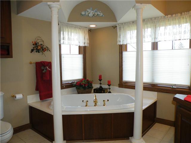 550 Northfield Road Plainfield, IN 46168 - Photo 8 of 12 Gallery Image 8