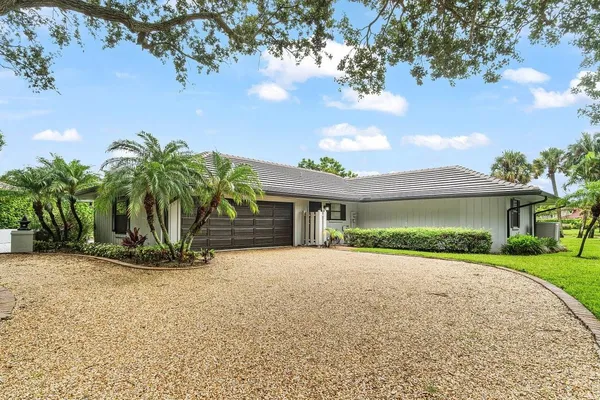 $1,049,999 | 10158 Southeast Acorn Way, Jupiter, FL 33469