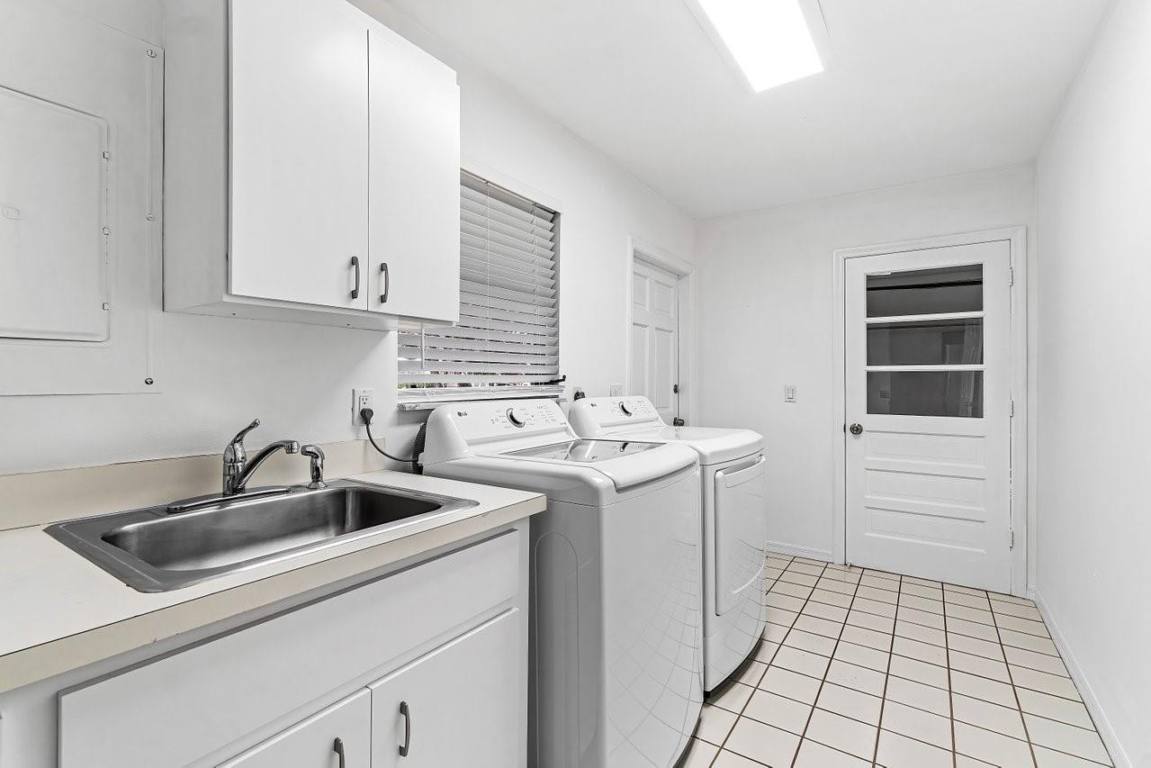 10158 Southeast Acorn Way Jupiter, FL 33469 - Photo 16 of 39 Photo 16