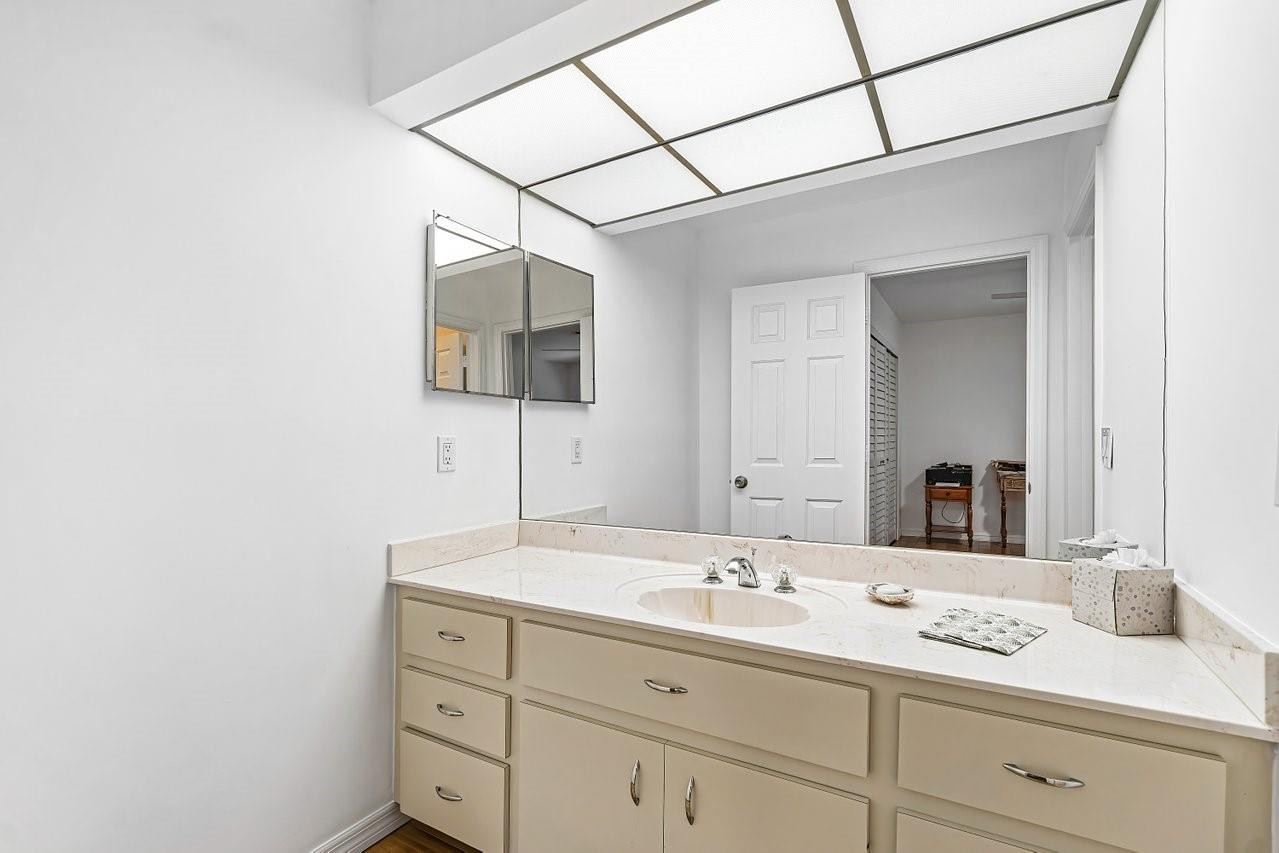 10158 Southeast Acorn Way Jupiter, FL 33469 - Photo 18 of 39 Photo 18