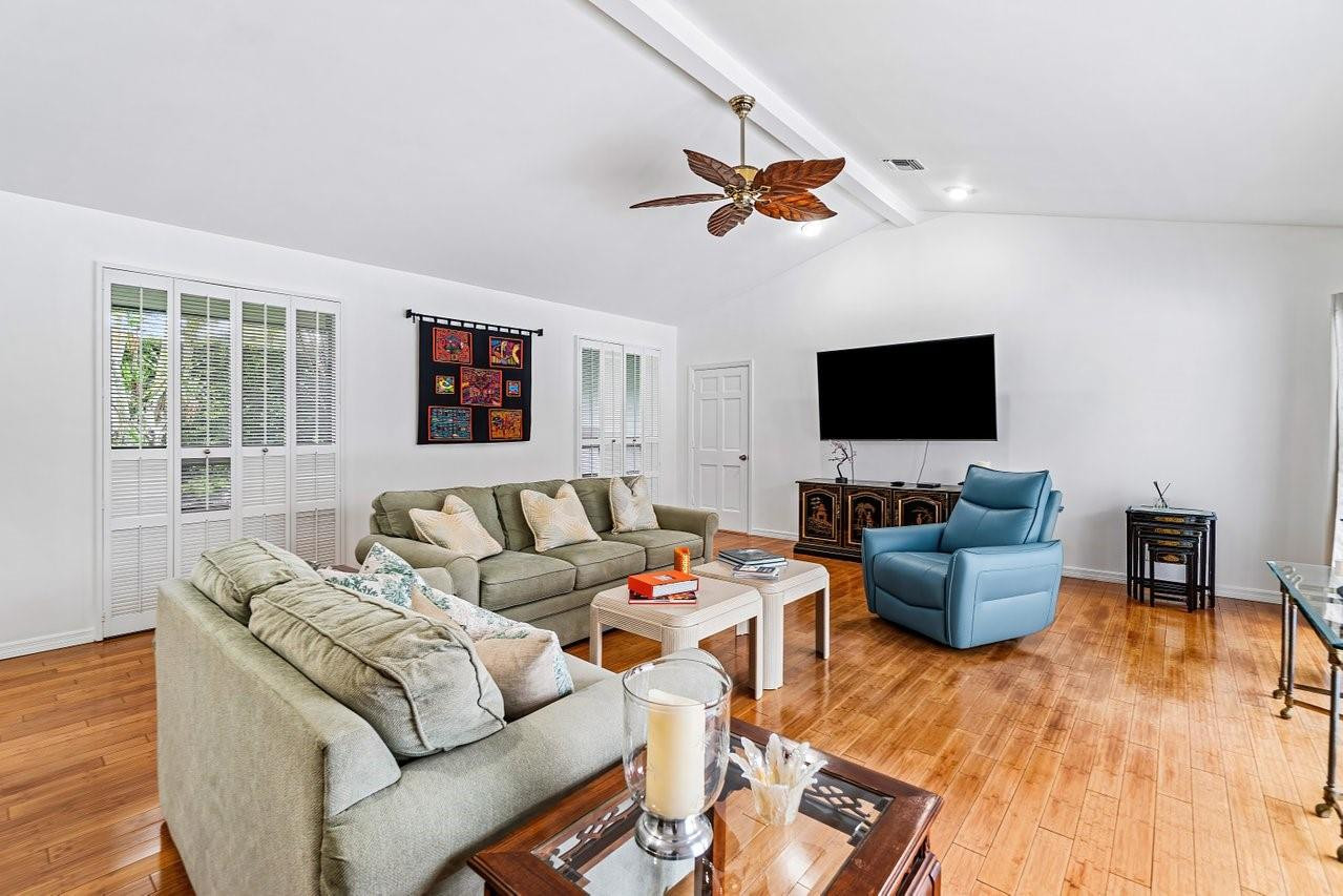 10158 Southeast Acorn Way Jupiter, FL 33469 - Photo 4 of 39 Photo 4