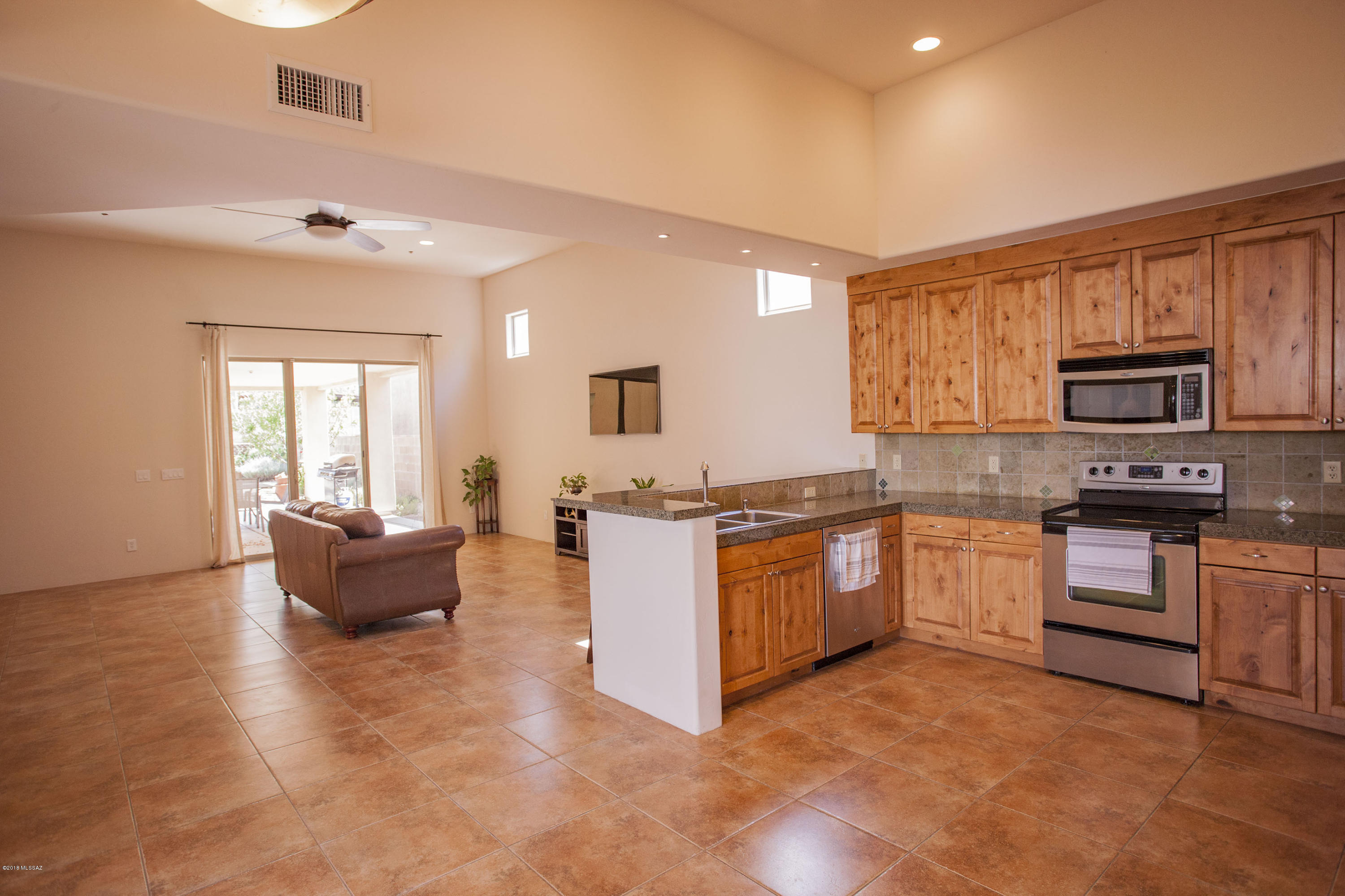 2568 East Andrada Road Vail, AZ 85641 - Photo 2 of 15 Gallery Image 2