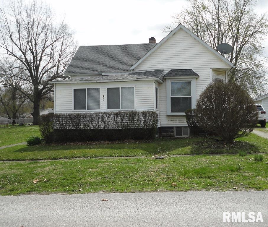 209 West Lincoln Street Edinburg, IL 62531 - Photo 1 of 37