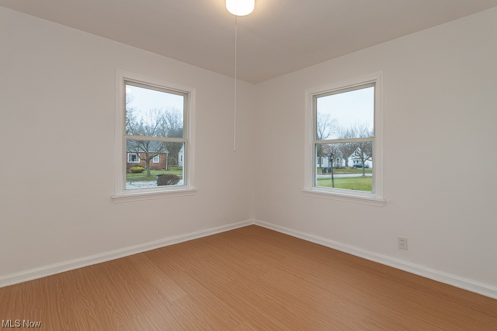 1654 Overbrook Road Cleveland, OH 44124 - Photo 14 of 33