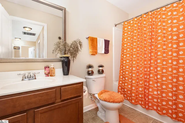 $279,900 | 214 Rivers Edge Circle, Simpsonville, SC 29680