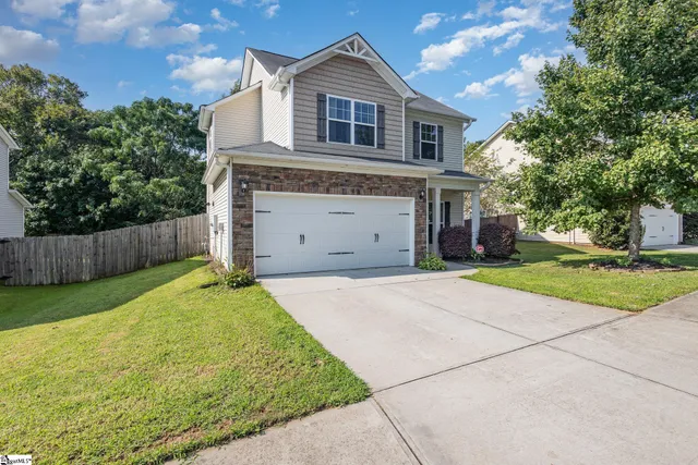 $279,900 | 214 Rivers Edge Circle, Simpsonville, SC 29680