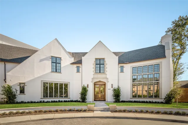 $8,750,000 | 2331 Drexel Circle, Houston, TX 77027