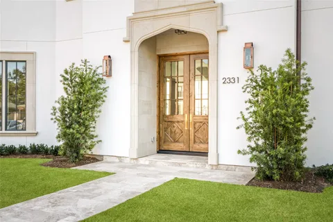 $8,750,000 | 2331 Drexel Circle, Houston, TX 77027