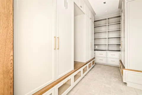 $8,750,000 | 2331 Drexel Circle, Houston, TX 77027