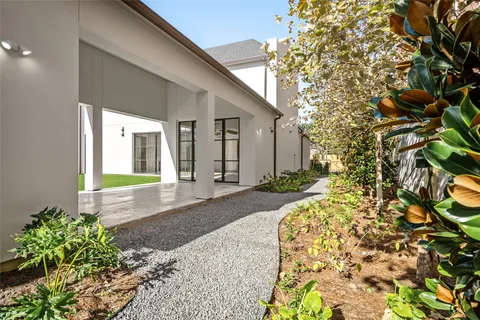 $8,750,000 | 2331 Drexel Circle, Houston, TX 77027