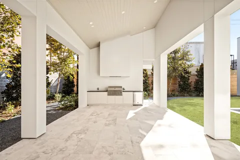 $8,750,000 | 2331 Drexel Circle, Houston, TX 77027