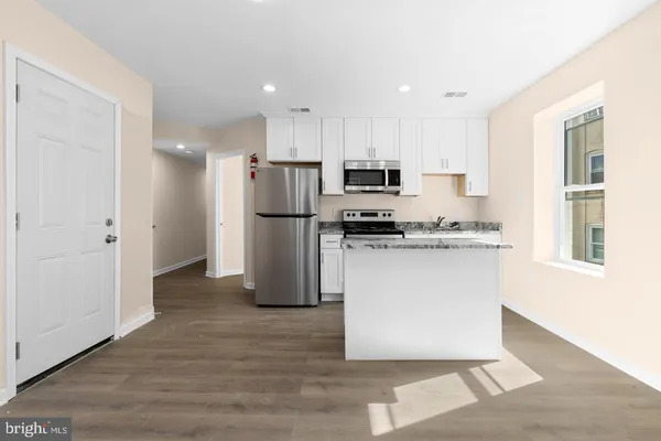 $2,900 | 3158 Buena Vista Terrace Southeast, Unit 1, Washington, DC 20020