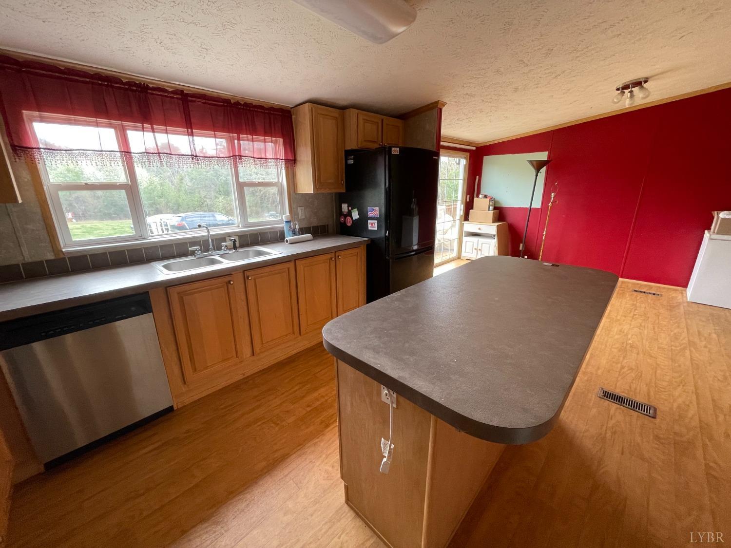 6260 Joppa Mill Road Moneta, VA 24121 - Photo 5 of 42 Gallery Image 5
