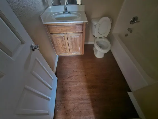 $1,900 | 1605 Stuart Road, Denton, TX 76209