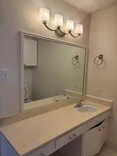 $230,000 | 535 North Post Oak Lane, Unit 535, Houston, TX 77024