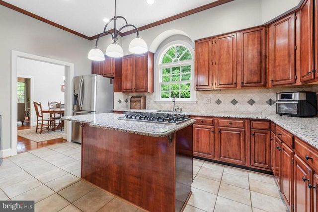 $1,350,000 | 9326 Mt Vernon Circle, Alexandria, VA 22309