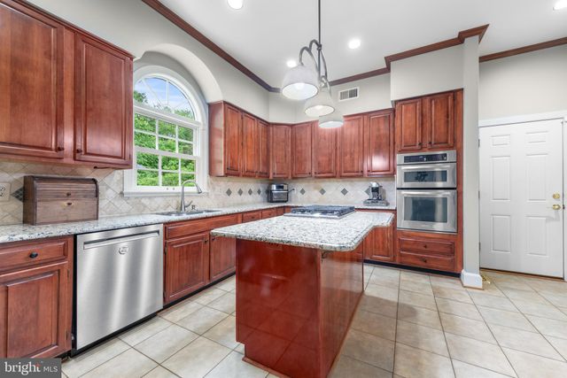 $1,350,000 | 9326 Mt Vernon Circle, Alexandria, VA 22309
