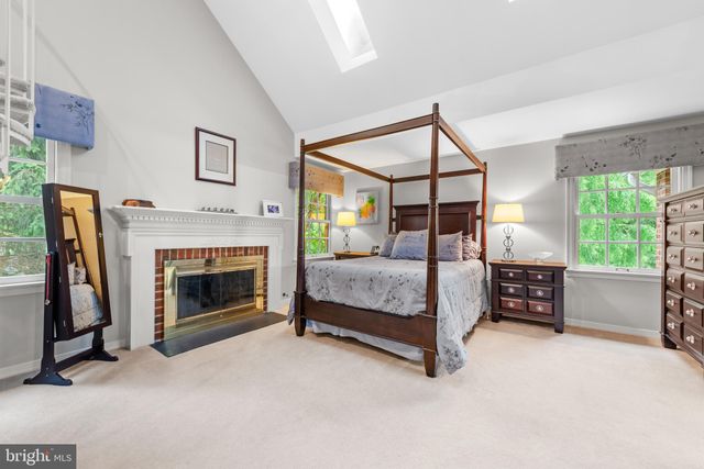 $1,350,000 | 9326 Mt Vernon Circle, Alexandria, VA 22309