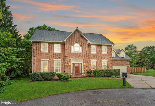 $1,350,000 | 9326 Mt Vernon Circle, Alexandria, VA 22309