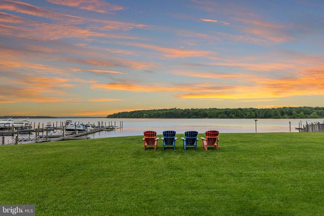 $1,350,000 | 9326 Mt Vernon Circle, Alexandria, VA 22309