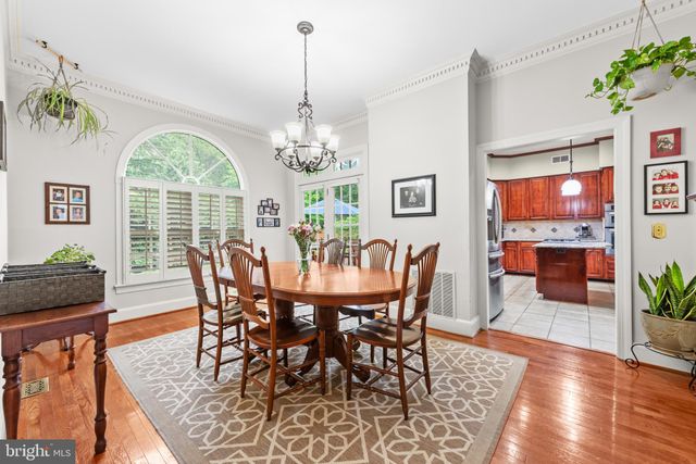 $1,350,000 | 9326 Mt Vernon Circle, Alexandria, VA 22309