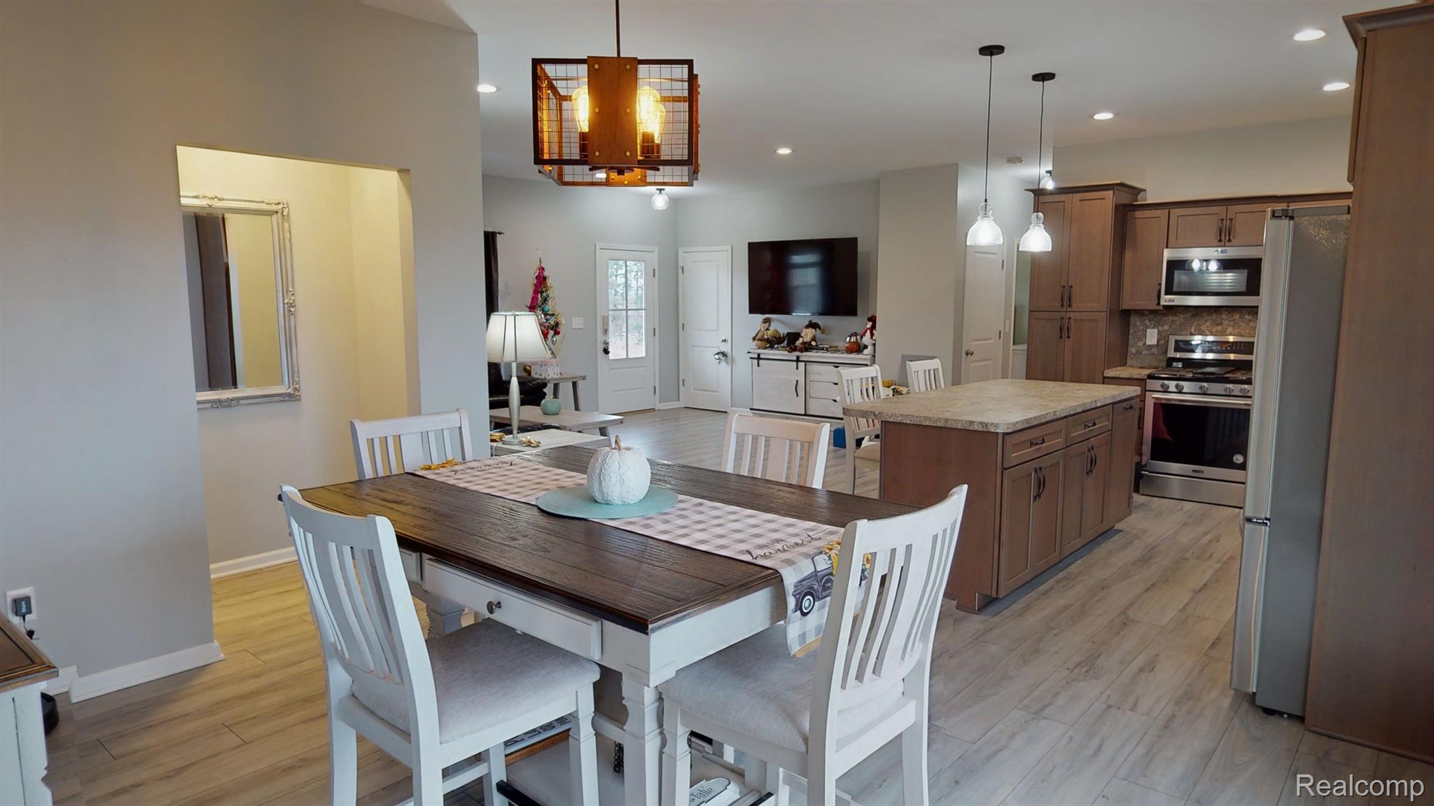 3171 South Henderson Road Davison, MI 48423 - Photo 16 of 39 Gallery Image 16