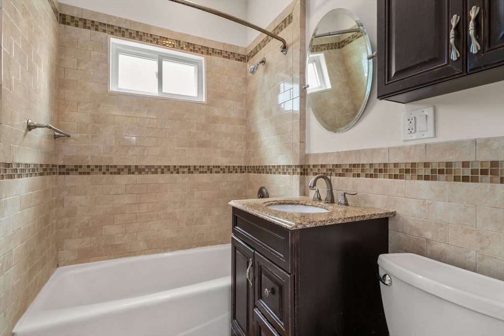 31 Lewis Street Medford, MA 02155 - Photo 10 of 23 Gallery Image 10