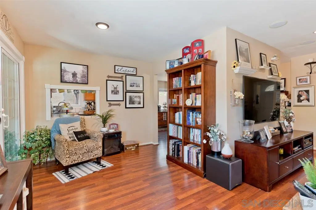 10372 Princess Joann Road Santee, CA 92071 - Photo 7 of 22 Gallery Image 7