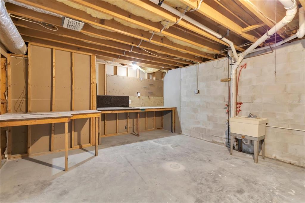 5925 Seaside Drive New Port Richey, FL 34652 - Photo 37 of 55