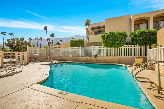 $4,995 | 200 East Racquet Club Road, Unit 31, Palm Springs, CA 92262