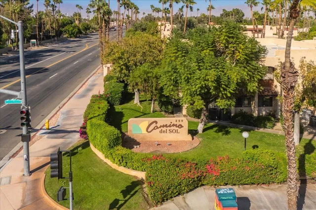 $4,995 | 200 East Racquet Club Road, Unit 31, Palm Springs, CA 92262