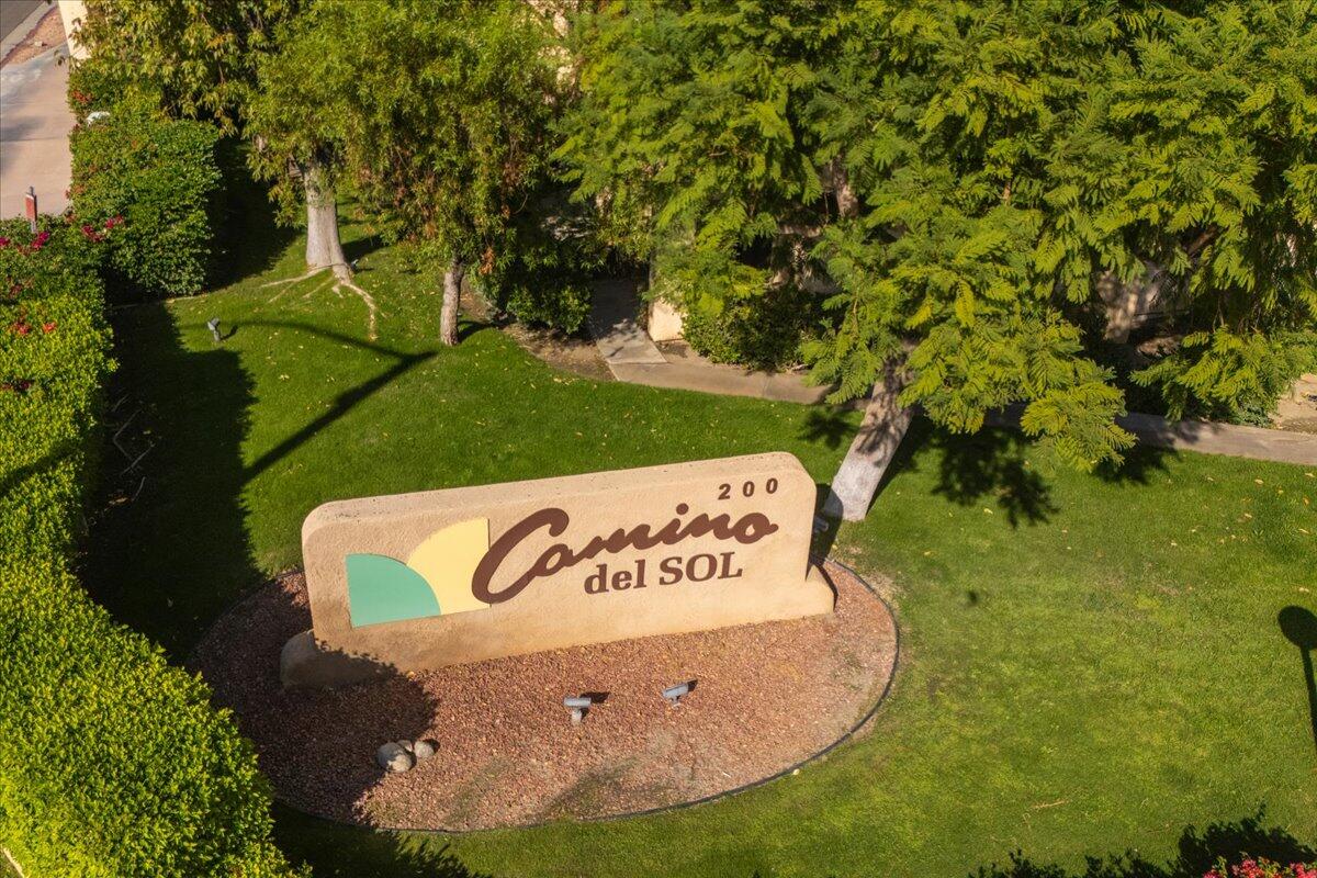 200 East Racquet Club Road, Unit 31 Palm Springs, CA 92262 - Photo 44 of 49 a view of a tree with a park