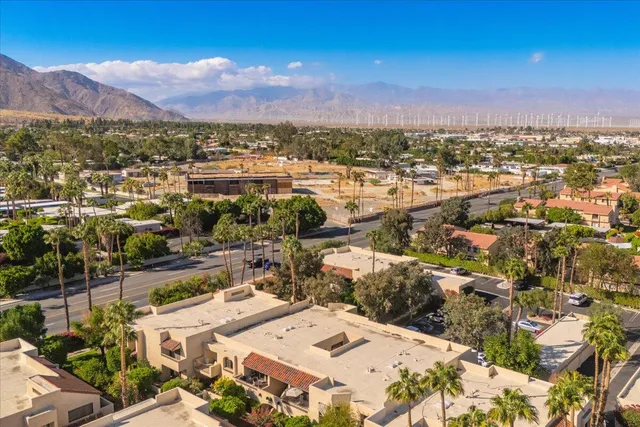 $4,995 | 200 East Racquet Club Road, Unit 31, Palm Springs, CA 92262