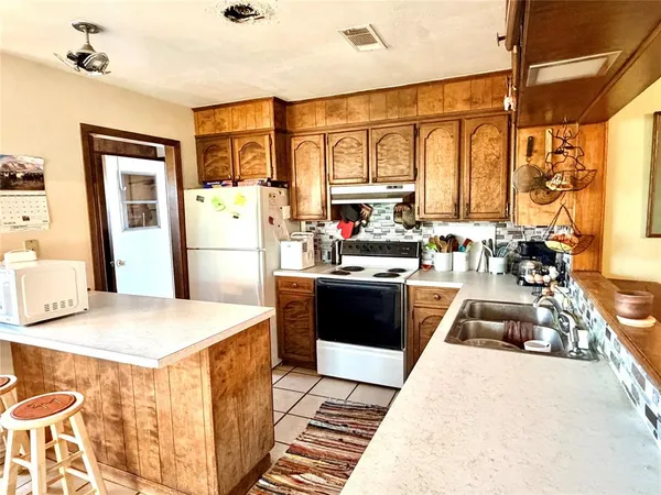 $327,000 | 1399 Highway 16, Priddy, TX 76442