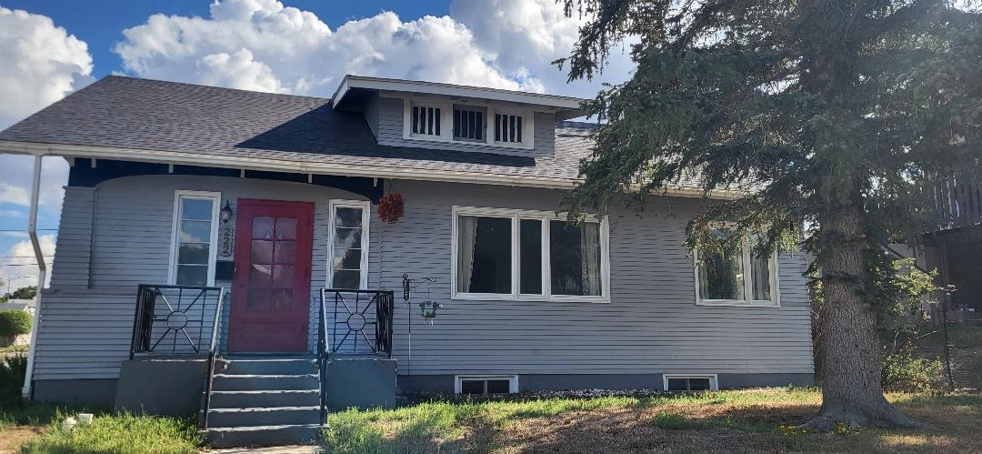 222 East Maple Street Rawlins, WY 82301 - Photo 1 of 24