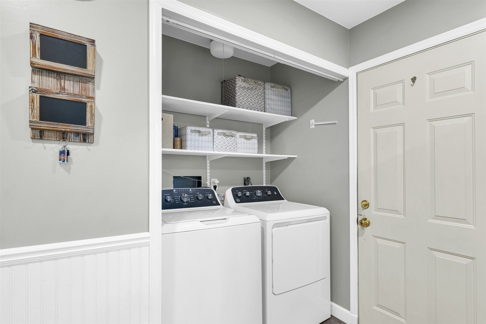 2603 Trafalgar Square Champaign, IL 61821 - Photo 17 of 32 a room with storage and utility