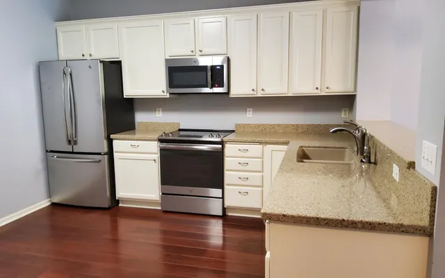 $360,000 | 754 Wisconsin Avenue North, Golden Valley, MN 55427