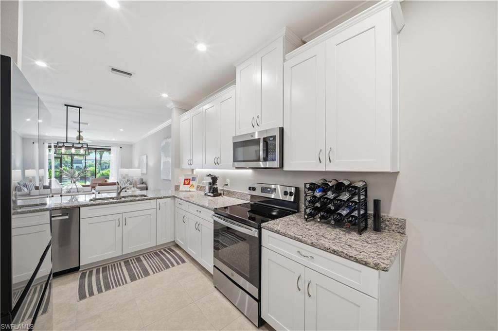 9394 Pocida Court, Unit 101 Naples, FL 34119 - Photo 4 of 40