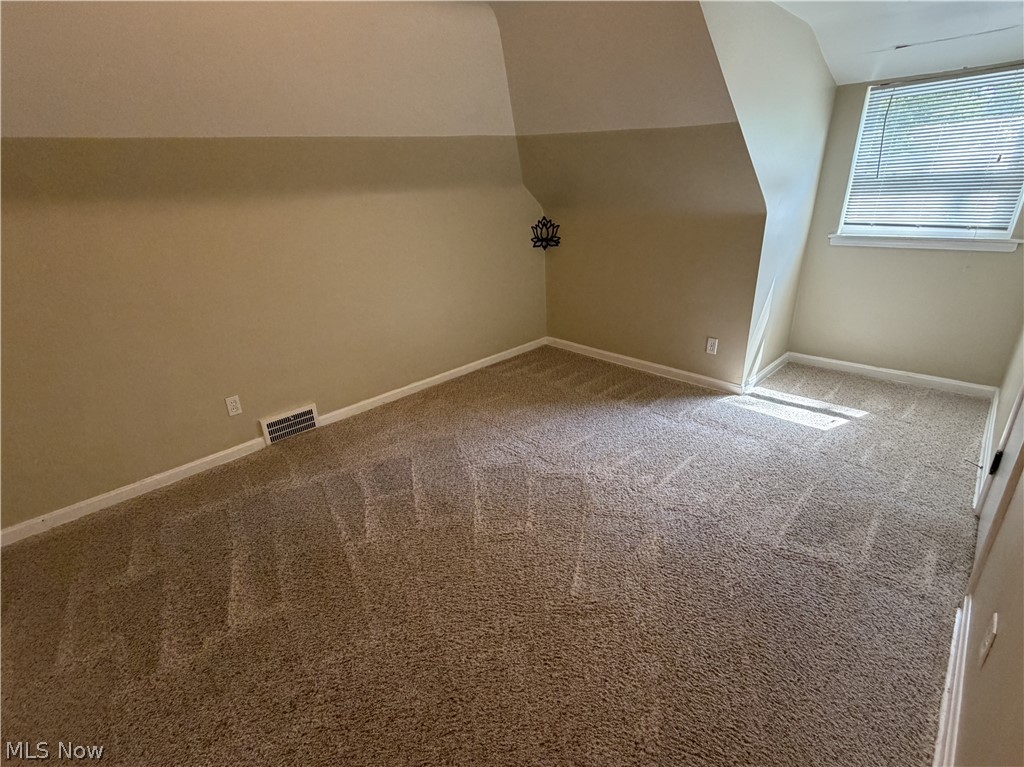 1555 Sheffield Road South Euclid, OH 44121 - Photo 18 of 21