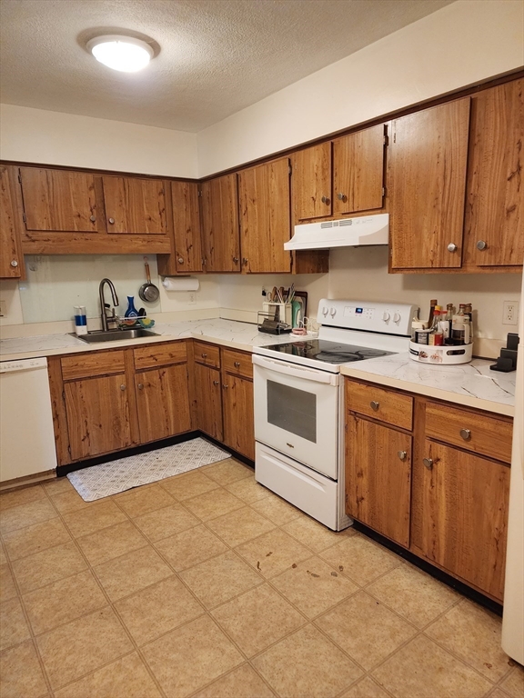 6 April Lane, Unit 33 Lexington, MA 02421 - Photo 6 of 12